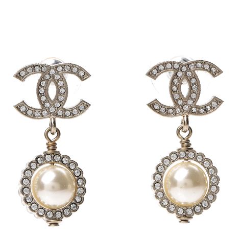 chanel pearl drop earrings gold